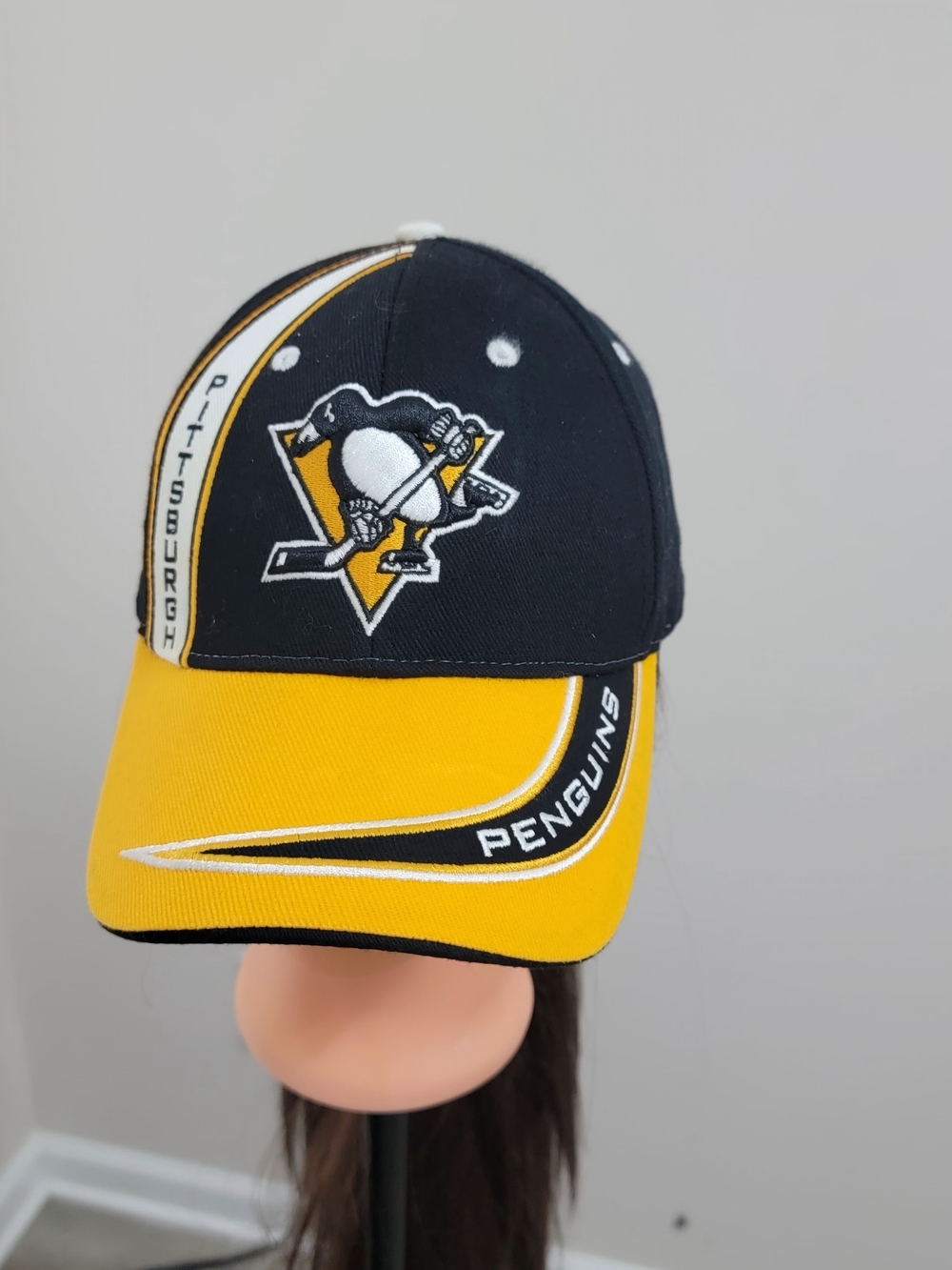 PITTSBURGH PENGUINS BASEBALL STYLE HAT ADJUSTABLE BRAND NHL NWOT
